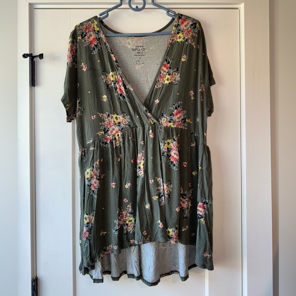 Torrid Size 2 Wrap High Low Super Soft Shirt